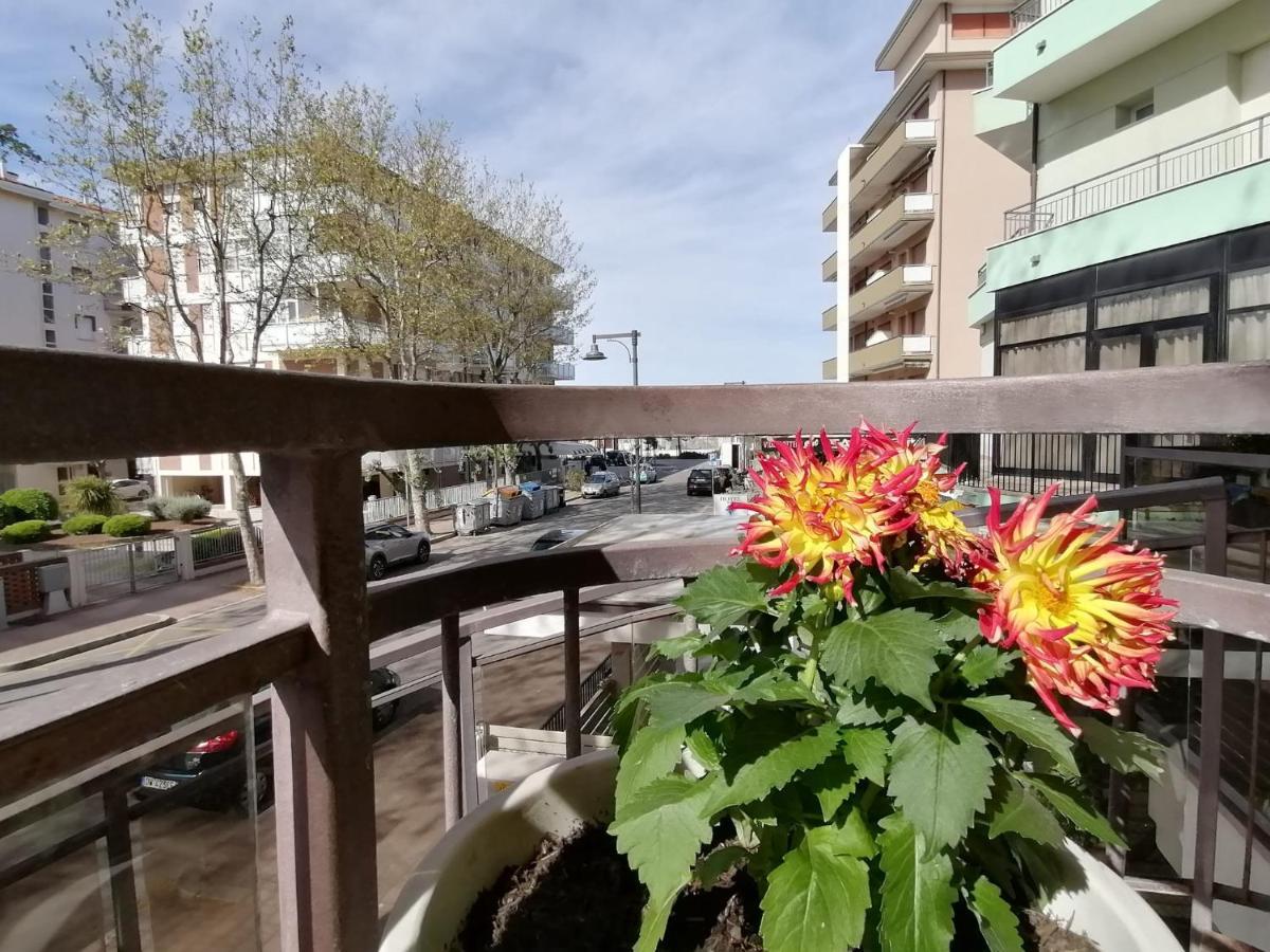 Hotel Abel & Residence Cesenatico Exterior photo